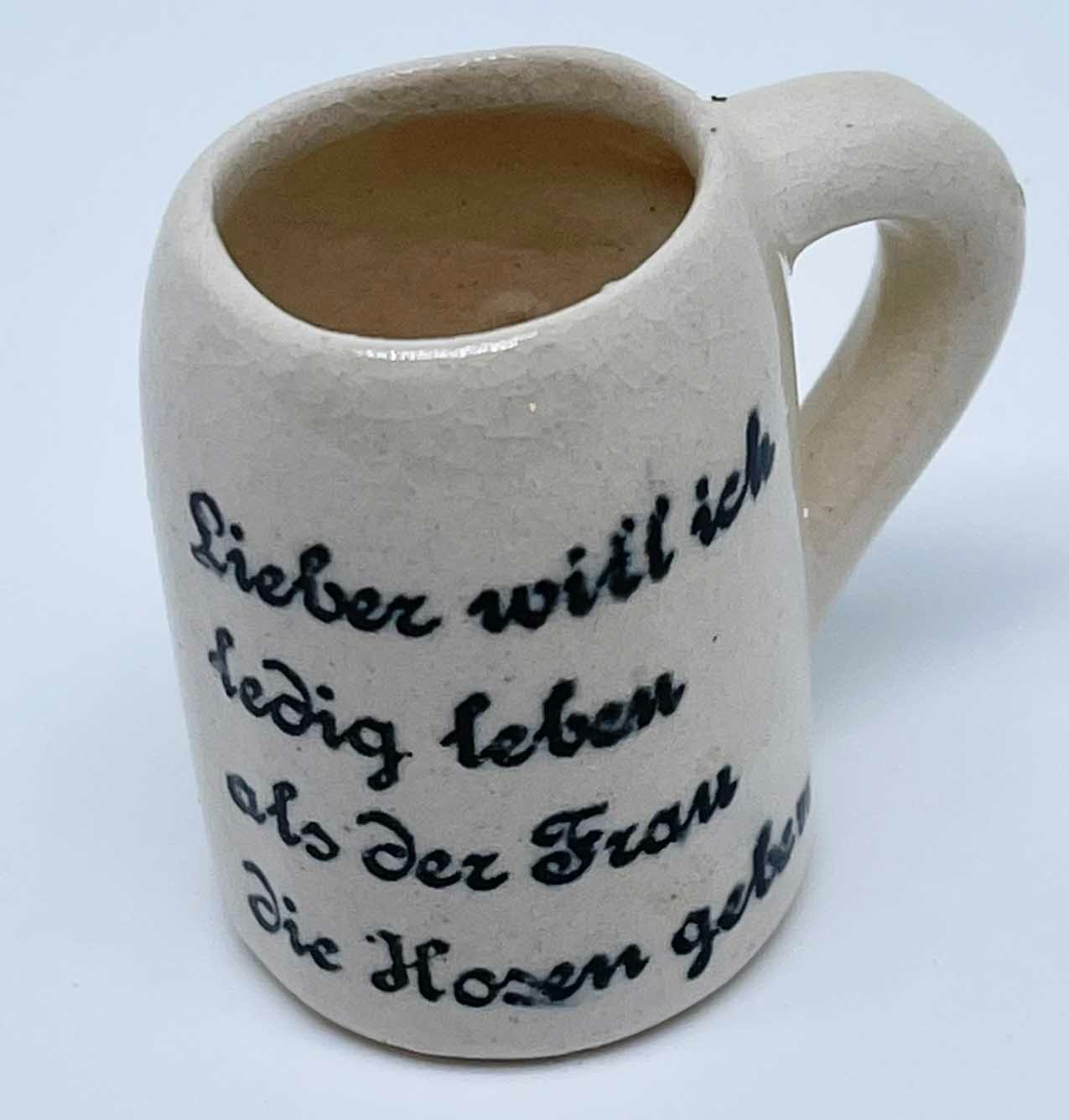 MINI BIERKRUG STEINGUT mit Trinkspruch Bar Theke Tisch Accessoieres